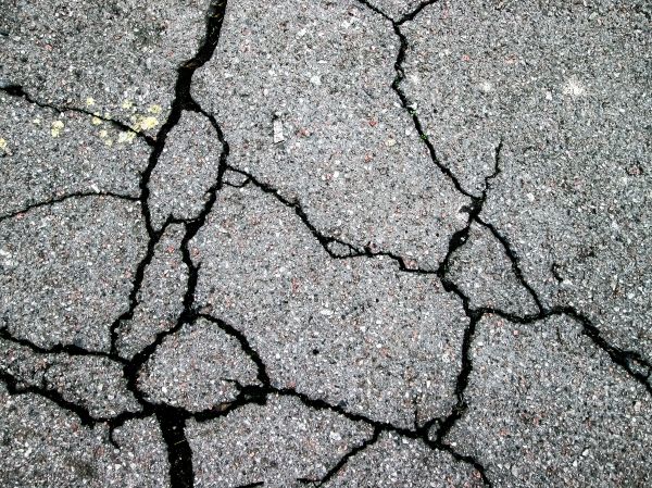 Driveway Crack Filling in Beaumont