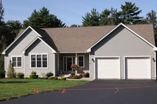 Cost of Residential Driveway Sealcoating in Beaumont